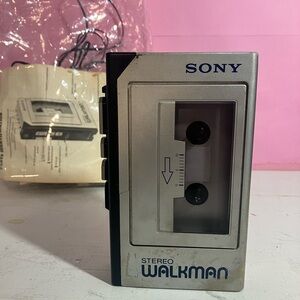 Sony Silver Stereo Walkman WM-1 NOT WORKING PARTS ONLY